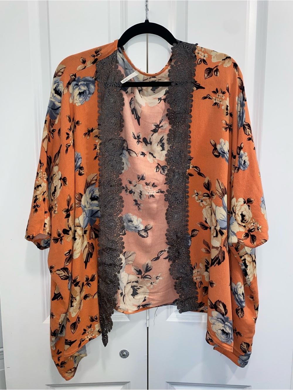 Sage Floral Lace-Trim Open Front Kimono Orange & Blue